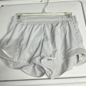 white lulu shorts 4inch inseam